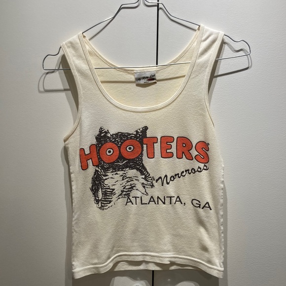 Vintage Hooters Cropped Tank - Picture 2 of 5